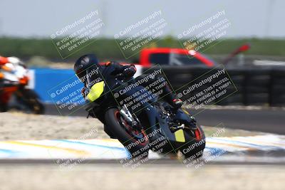 media/Jun-07-2025-TrackDaz (Sat) [[4413525952]]/B Group/1220pm (Turn 1)/